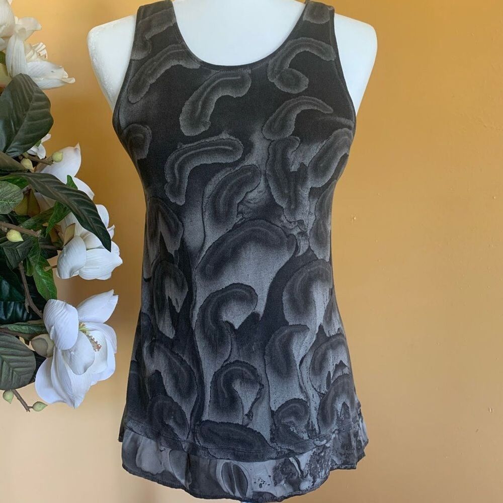 Red Haute Top Cross Back Sleeveless Peplum Silk Tank Top Size M Camouflage